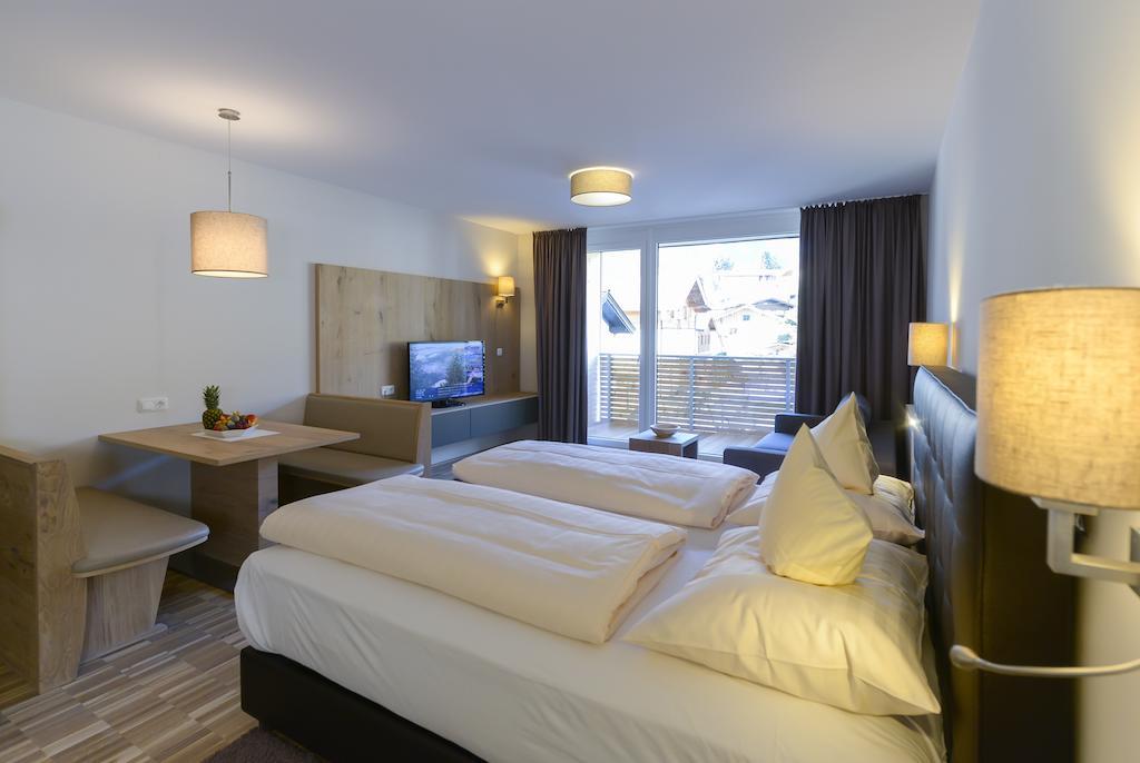 Appartementhotel Sonnenhof Kössen Pokoj fotografie
