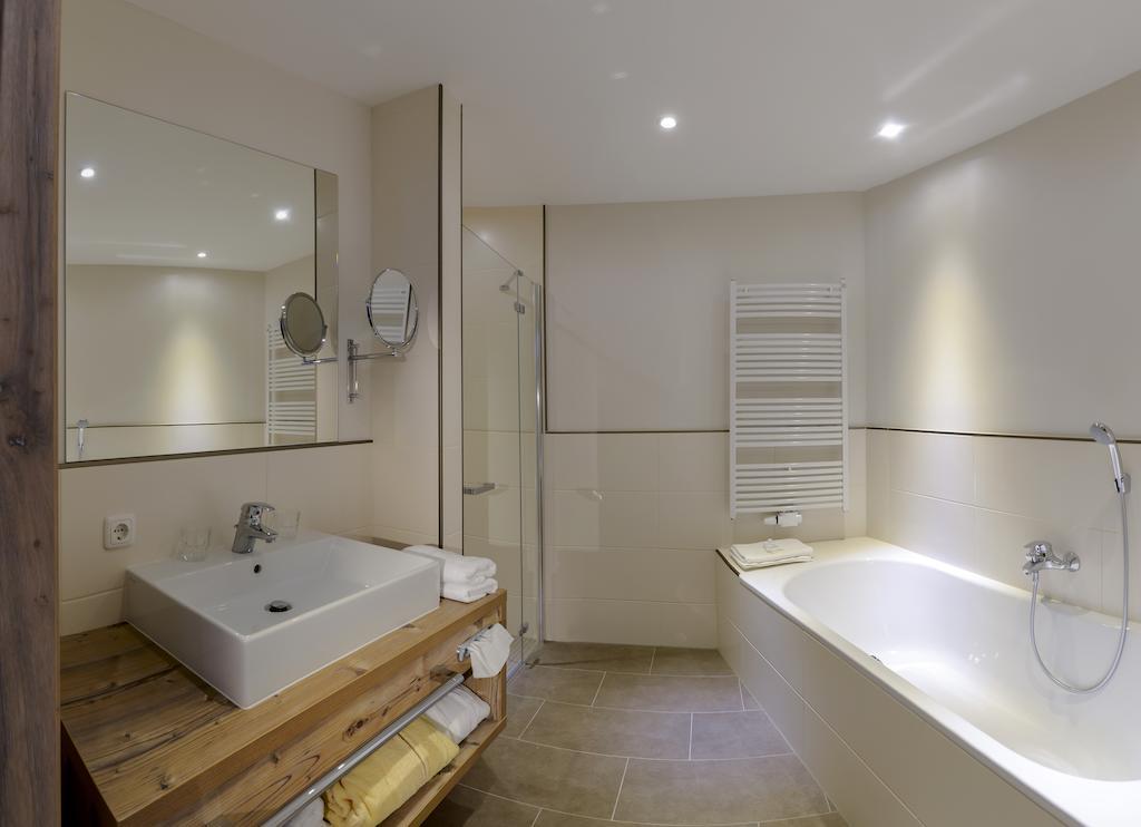 Appartementhotel Sonnenhof Kössen Pokoj fotografie